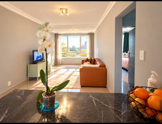 2 BEDROOM APARTMENT FOR SALE IN ESSENWOOD